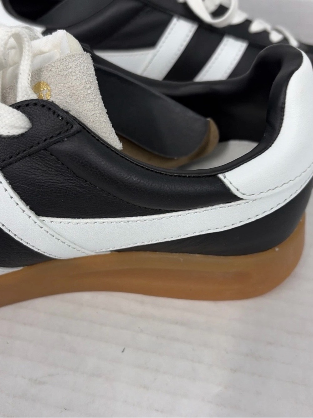 Gola Women's Cyclone Leather Black/White Gum Sneakers CLB743BW Size 7 Eur 38 - Picture 4 of 4